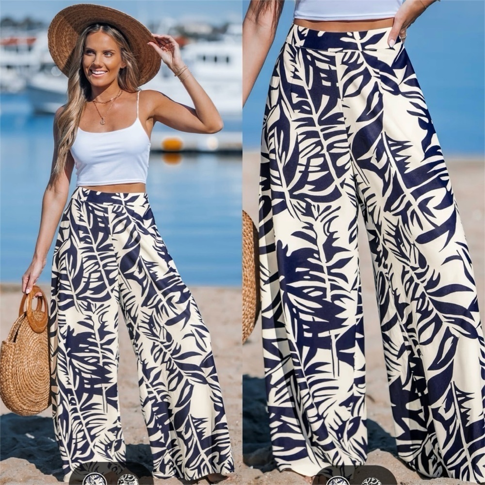 NWT Cupshe Navy White Tropical Floral Wide Leg Pants Size L